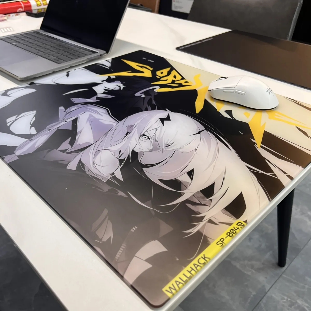 Tapis de souris en verre noir  - Esports Gaming Table avis et prix